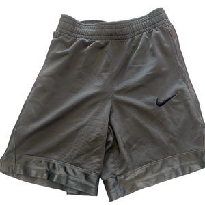 Boys Nike Elite shorts
